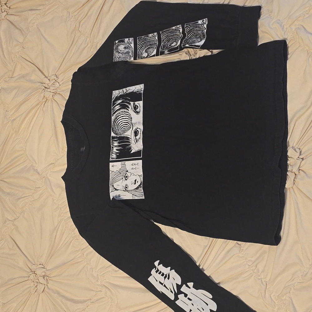 UZUMAKI Anime Tee Rare Find UNI Junji Ito​​, Size XS
